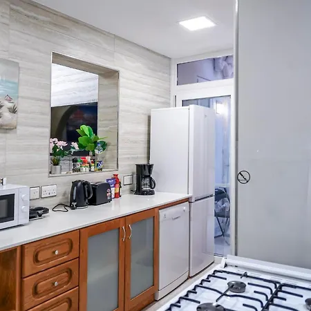 The Oyster - F Apartment Floriana